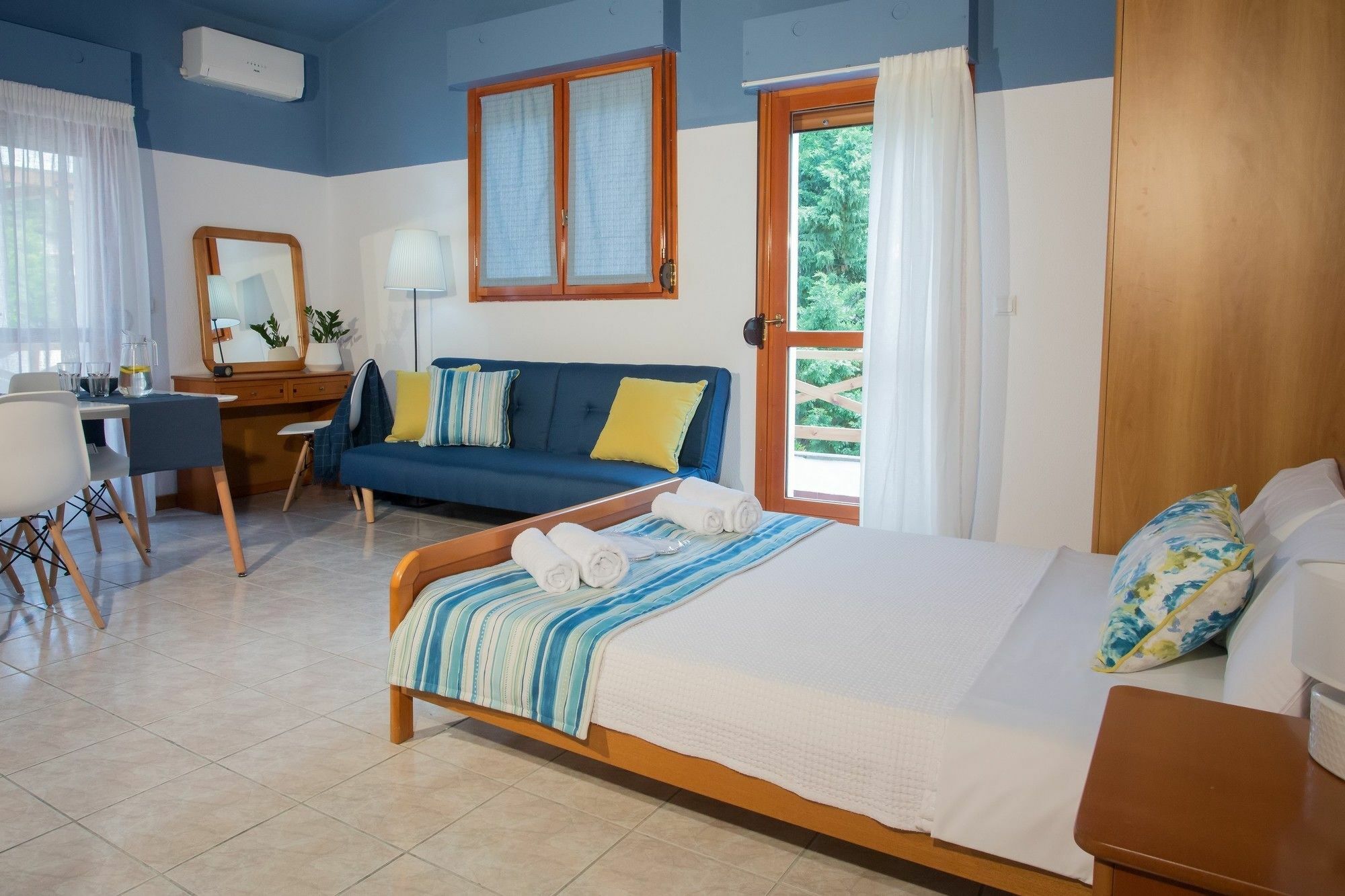St.John Village Apartments Skála Foúrkas エクステリア 写真
