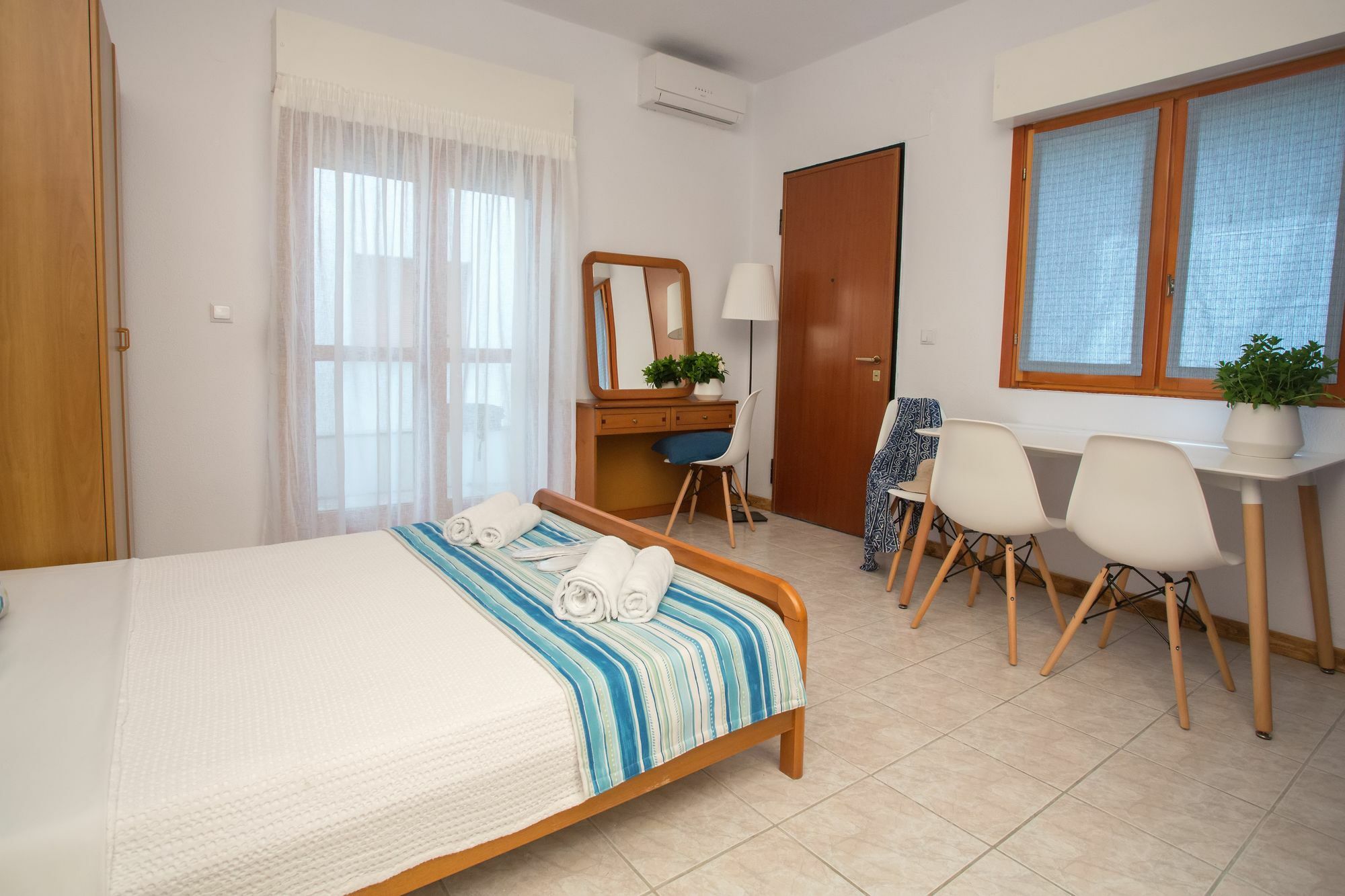 St.John Village Apartments Skála Foúrkas エクステリア 写真